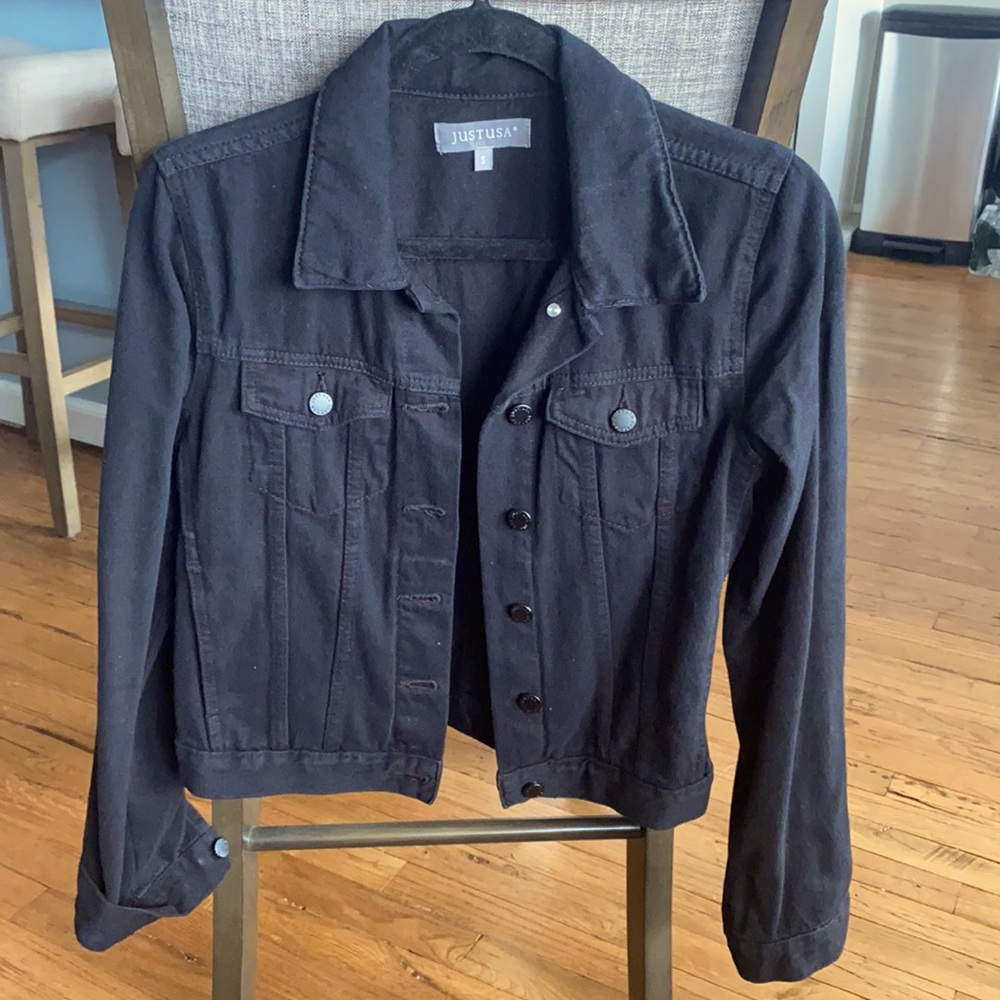 EUC women’s black jean jacket
